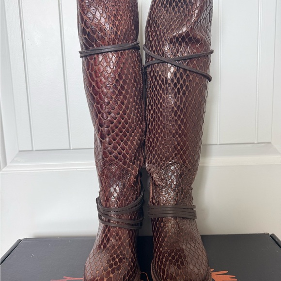 Freebird Croc Coal Boots - Picture 2 of 5